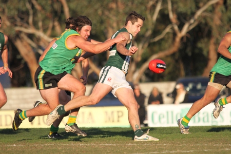 Wantirna South stopped in their tracks by Bayswater (photo: Davis Harrigan)